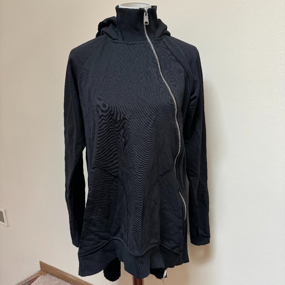 Aakasha Oversized Asymmetrical hoodie: medium, black